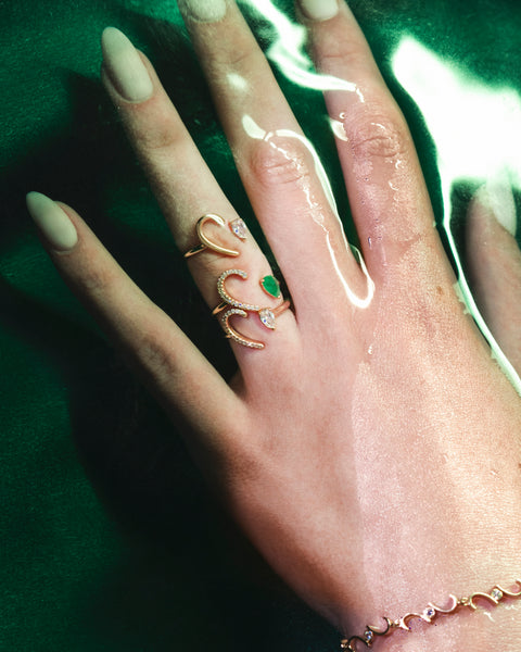 Amore Emerald Diamond Ring