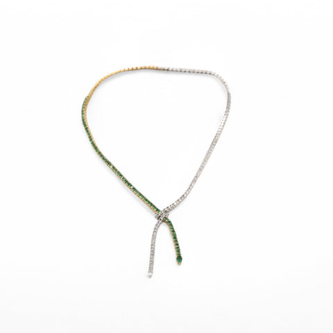 White gold necklace with emerald and diamond
