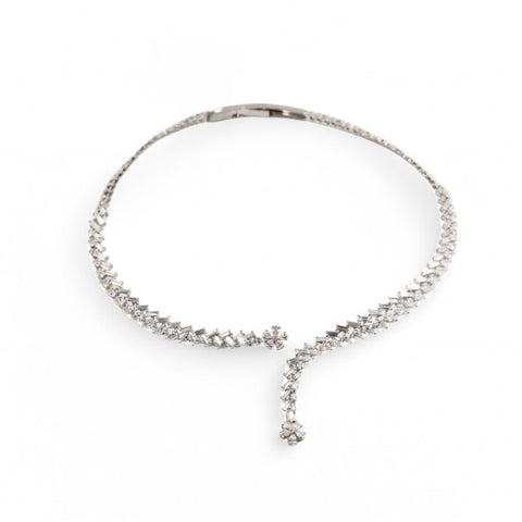 White gold necklace with diamonds