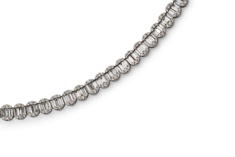 Adjustable 18 Kt white gold necklace with diamonds