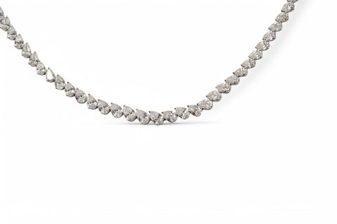 White gold necklace with diamonds