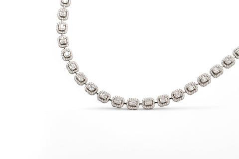 Adjustable 18 Kt white gold necklace with diamonds