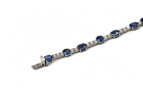 18 kt white gold bracelet with diamonds and sapphire