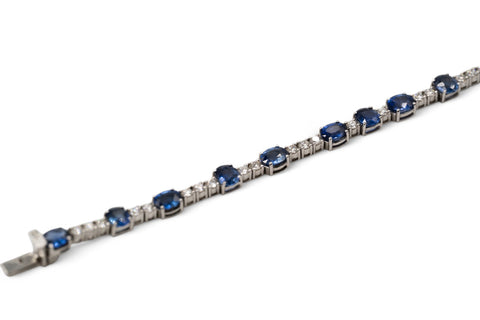 18 kt white gold bracelet with diamonds and sapphire