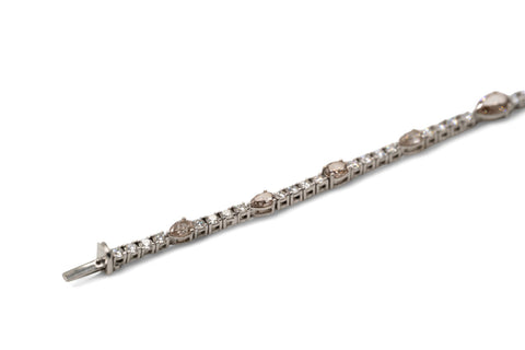 18 kt white gold bracelet with white and brown diamonds