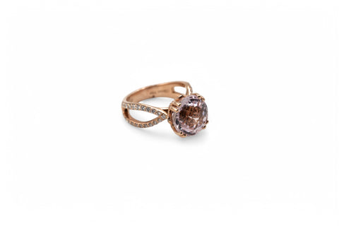 18 Kt rose gold diamond ring with kunzite