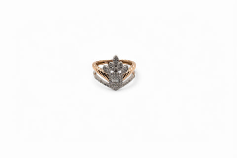 18 kt gold ring with diamonds