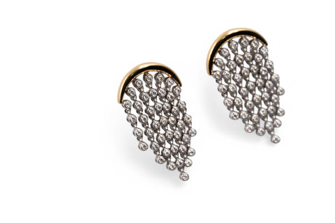 18 kt gold diamond earring