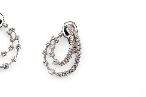 18 kt white gold diamonds earrings