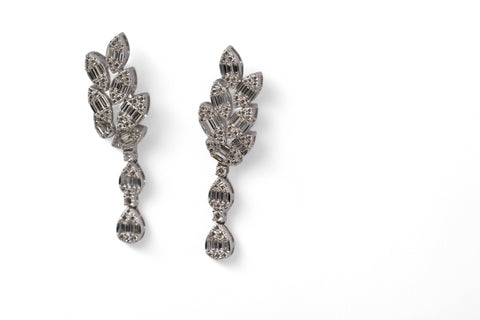 18 kt white gold diamonds earrings with HRD certificate