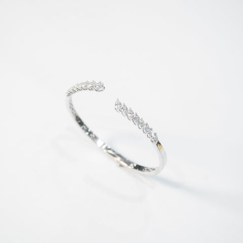 Single Spiral Diamond Bracelet