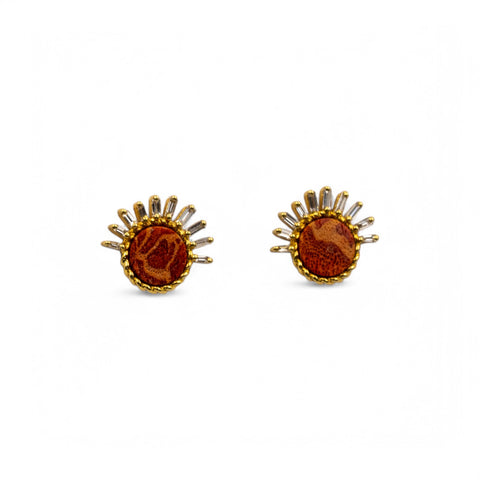 Yellow Gold Earrings with Diamond and Coral