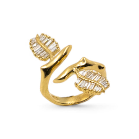 Yellow Gold Ring with Diamond