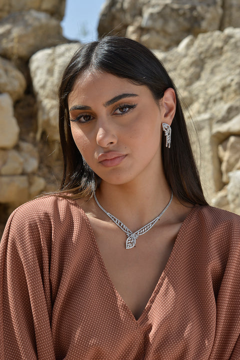 White Diamond Butterfly Necklace - Shami Jewelry